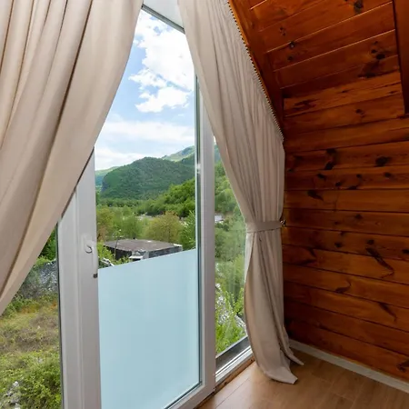Kayakhotel 4*